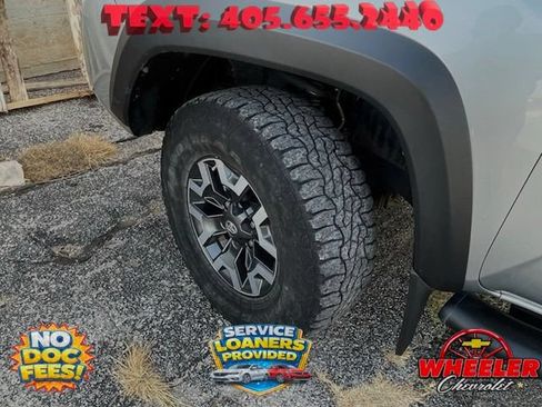Used 2021 Toyota Tacoma TRD Off-Road AWD/4WD image 25