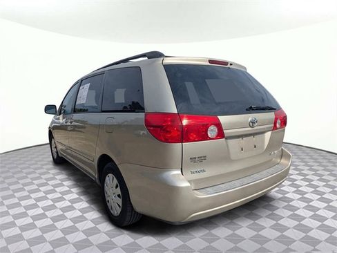 Used 2008 Toyota Sienna LE image 6
