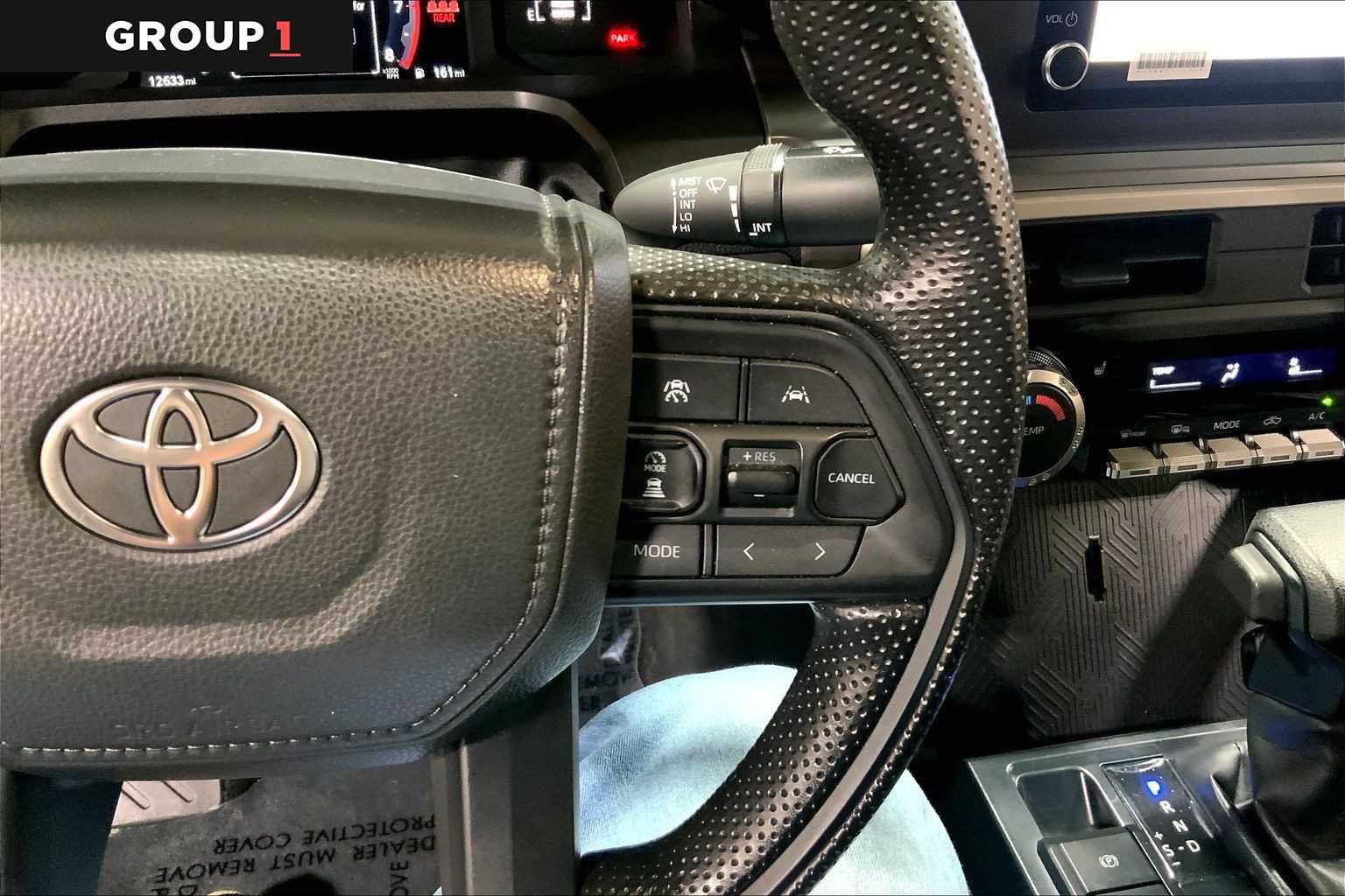 Certified 2025 Toyota Tacoma SR5 AWD/4WD image 25