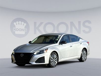 Used 2024 Nissan Altima 2.5 SV