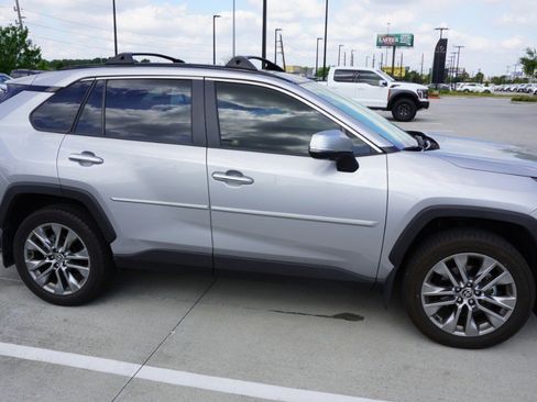 Used 2024 Toyota RAV4 Limited w/ Advanced Technology Package image 4