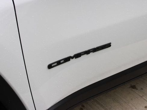 New 2026 Jeep Compass Limited w/ Sun, Sound & Navigation Group AWD/4WD image 10