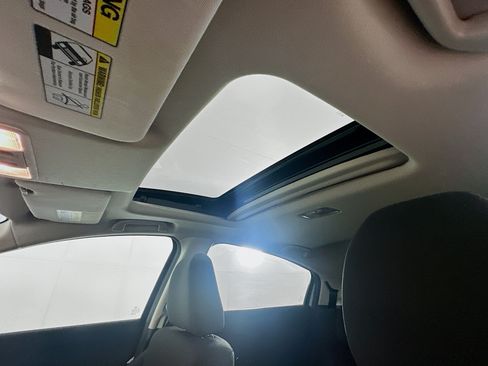 Used 2017 Honda HR-V EX image 25