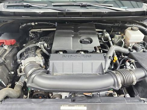 Used 2025 Nissan Frontier SV w/ SV Convenience Package image 17