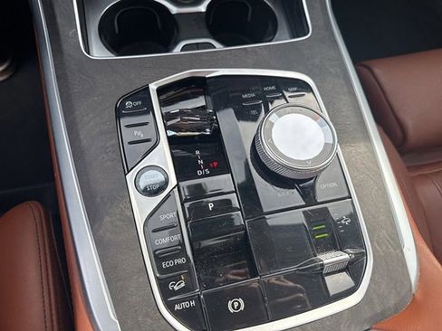 Certified 2023 BMW X7 xDrive40i w/ Executive Package image 17