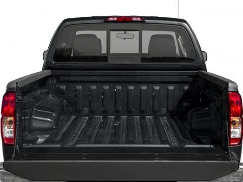 Used 2016 Nissan Frontier SV image 15