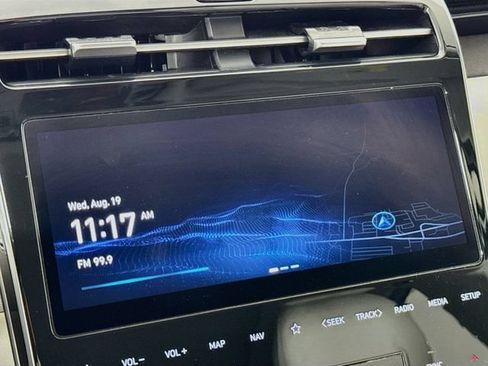 Certified 2023 Hyundai Tucson Limited AWD/4WD image 17