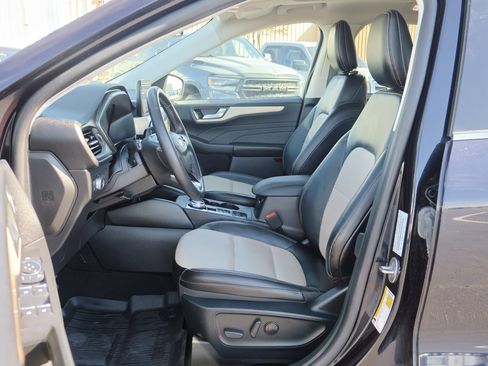 Used 2021 Ford Escape Titanium w/ Titanium Elite Package image 11