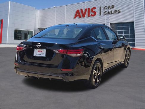 Used 2025 Nissan Sentra SV FWD image 6