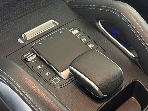 Certified 2025 Mercedes-Benz GLE 450 GLE 450 image 33