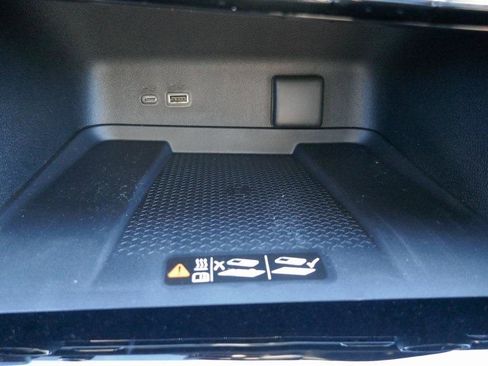 New 2026 Chevrolet Traverse RS image 28