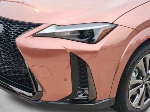 New 2026 Lexus UX 300h FWD image 22