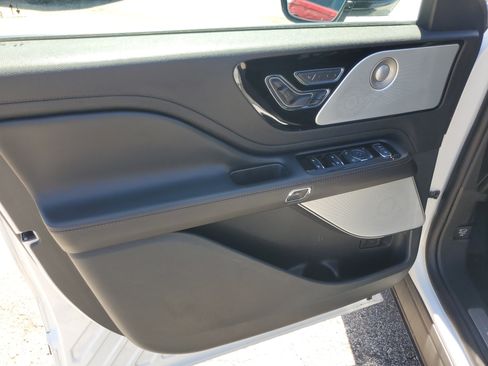 Certified 2023 Lincoln Aviator Grand Touring w/ Equipment Group 301A AWD/4WD image 10