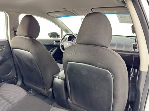 Used 2018 Kia Forte LX image 27