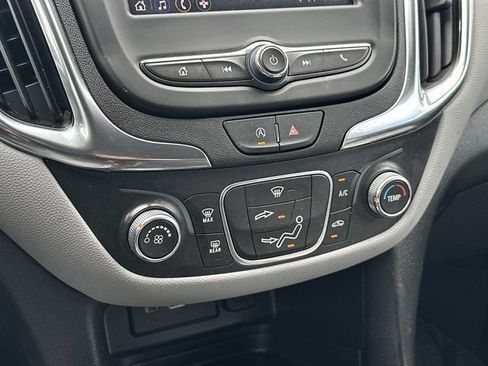 Used 2024 Chevrolet Equinox LS w/ LS Convenience Package FWD image 29