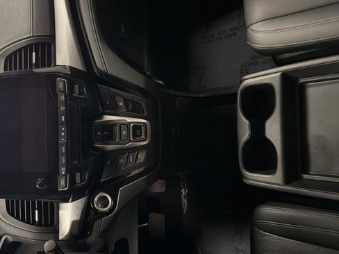 Used 2024 Honda Odyssey Touring image 19