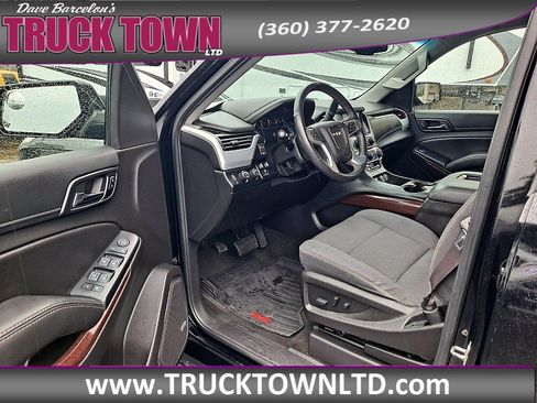 Used 2017 GMC Yukon SLE w/ SLE Value Package image 16