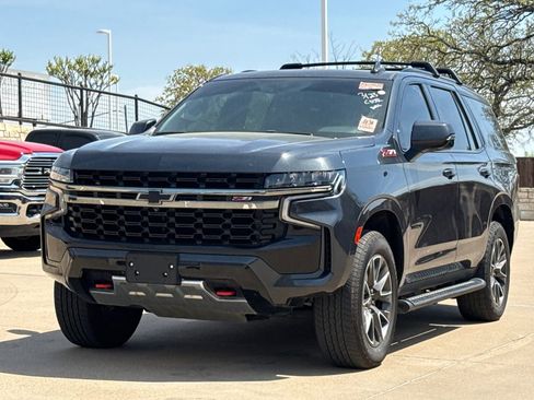 Used 2022 Chevrolet Tahoe Z71 w/ Luxury Package image 3