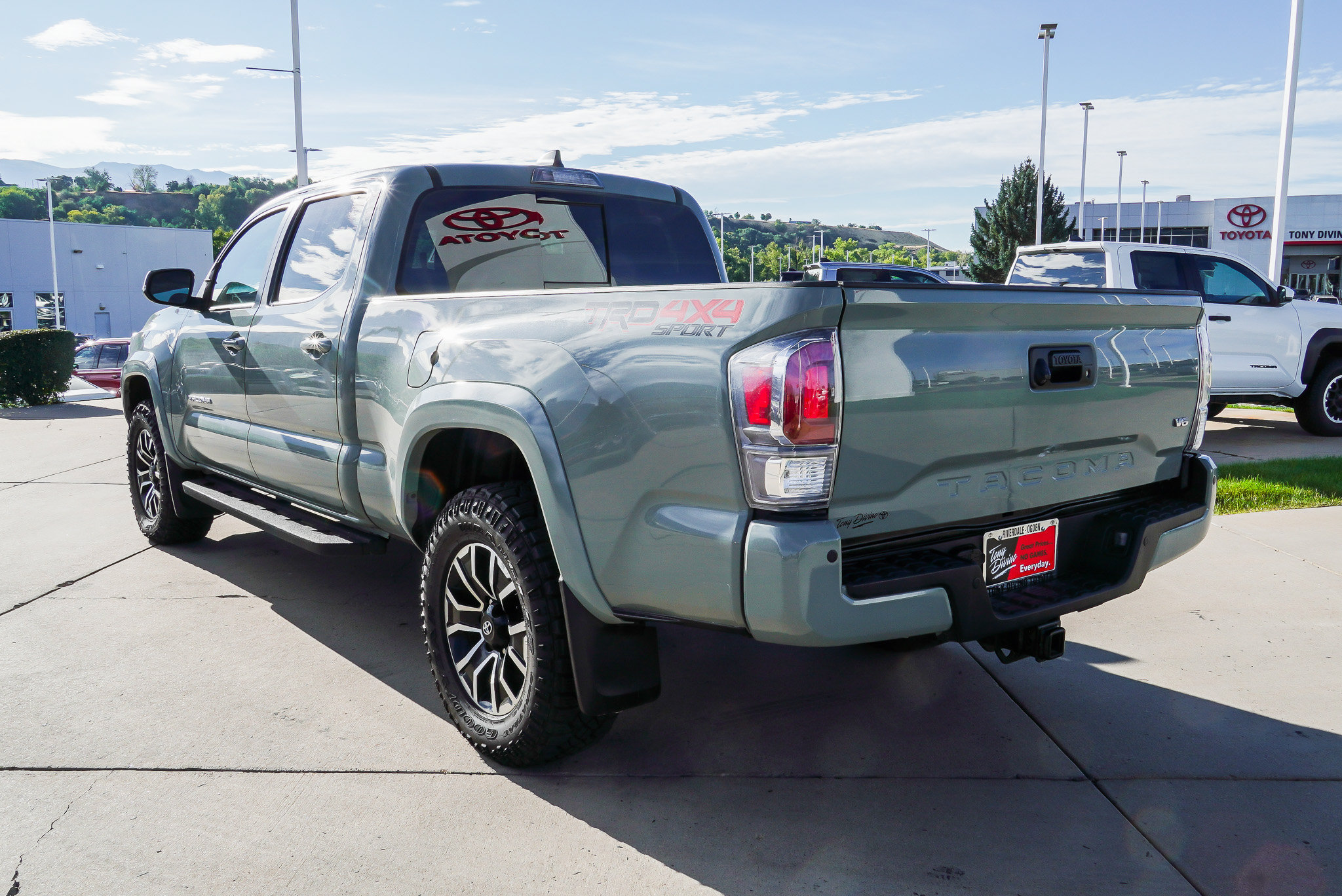 Certified 2023 Toyota Tacoma TRD Sport w/ TRD Premium Sport Package AWD/4WD image 6