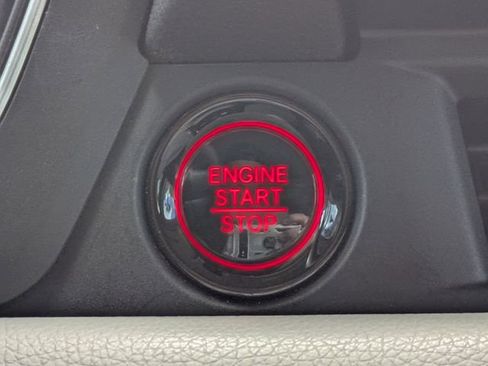 Used 2023 Honda Pilot Elite image 37