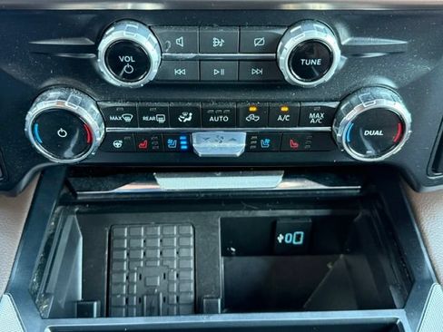 Certified 2024 Ford F350 King Ranch w/ FX4 Off-Road Package AWD/4WD image 18