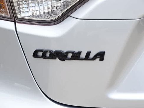 Used 2025 Toyota Corolla LE FWD image 10