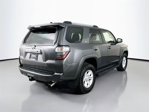 Used 2019 Toyota 4Runner SR5 Premium image 7