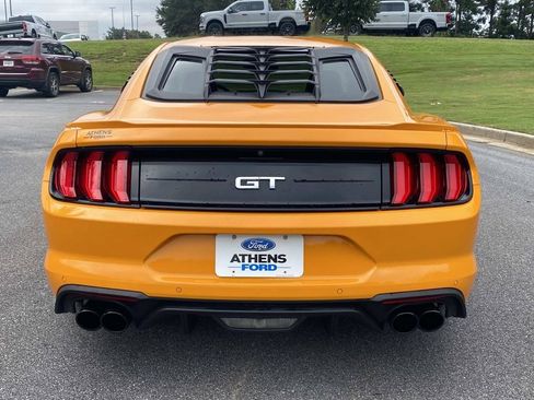 Used 2018 Ford Mustang GT RWD image 4