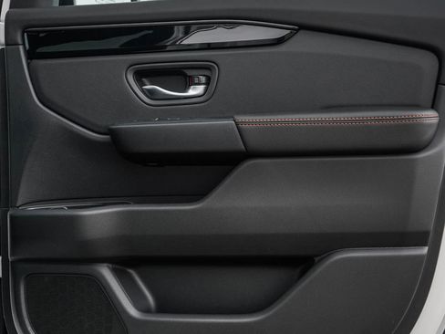 New 2026 Honda Pilot TrailSport image 10