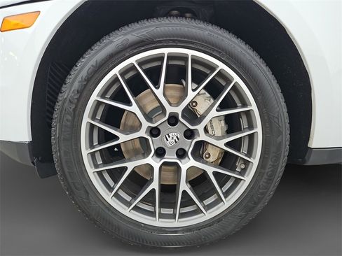 Used 2016 Porsche Macan S image 15