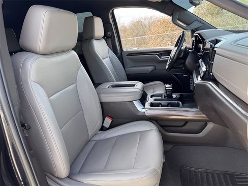 Used 2022 Chevrolet Silverado 1500 RST w/ Convenience Package II image 26