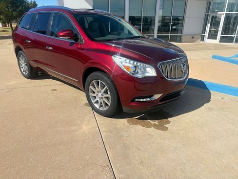 Used 2017 Buick Enclave Leather FWD image 2