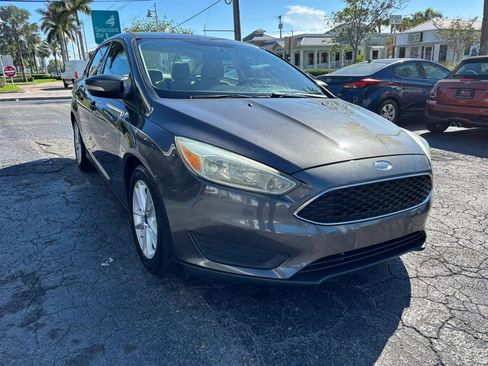 Used 2015 Ford Focus SE image 7