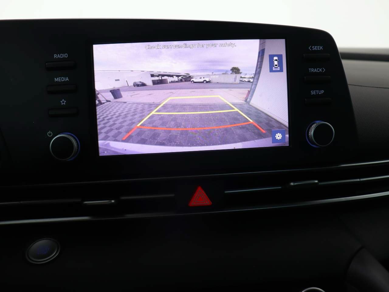 Used 2023 Hyundai Elantra SEL FWD image 13
