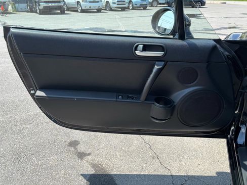 Used 2008 MAZDA MX-5 Miata Touring w/ Suspension Pkg image 24