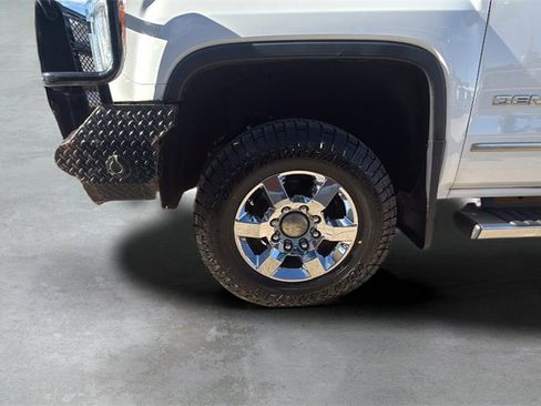 Used 2017 GMC Sierra 3500 Denali w/ Duramax Plus Package image 57