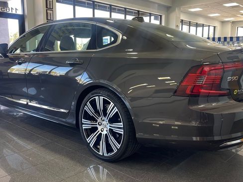 Used 2023 Volvo S90 B6 Ultimate w/ Protection Package Premier image 3
