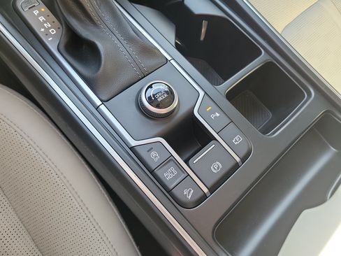 Certified 2025 Kia Sorento S w/ Panoramic Sunroof Package FWD image 38