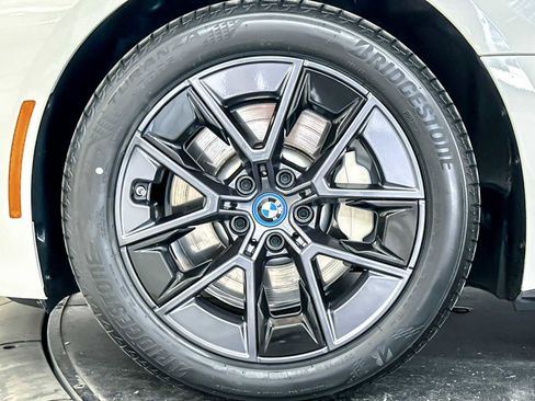Used 2023 BMW i4 eDrive35 w/ Premium Package image 26