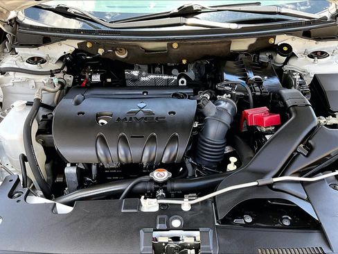 Used 2017 Mitsubishi Lancer ES FWD image 34