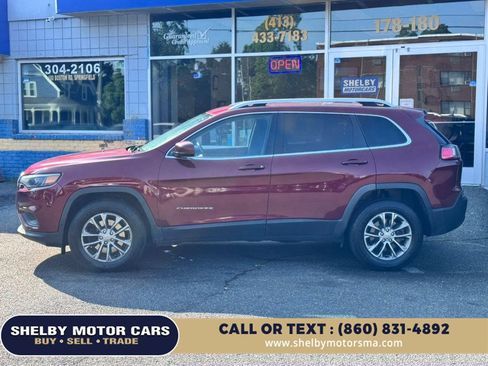 Used 2020 Jeep Cherokee Latitude Plus w/ Cold Weather Group AWD/4WD image 8