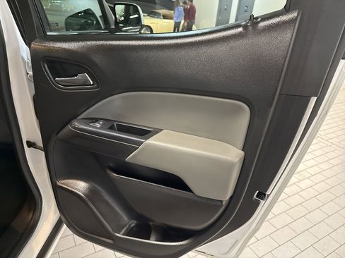 Used 2018 Chevrolet Colorado LT image 27