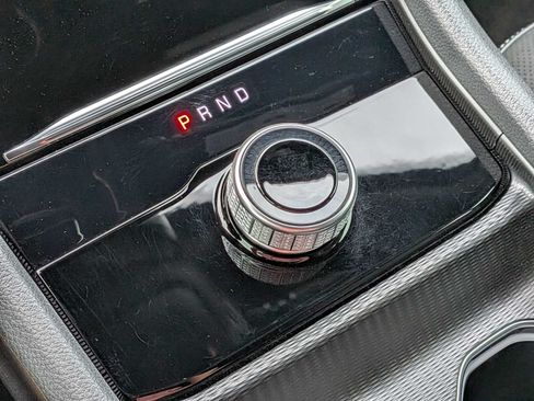 Used 2024 Jeep Grand Cherokee Altitude AWD/4WD image 30