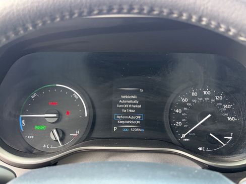 Used 2024 Toyota Sienna XLE FWD image 24