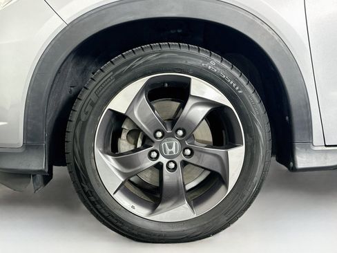 Used 2018 Honda HR-V EX image 11