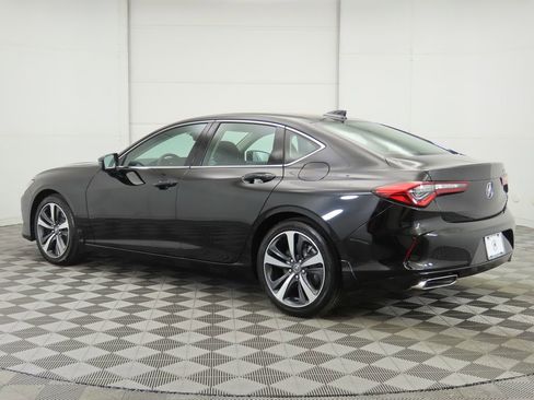Used 2025 Acura TLX w/ Technology Package image 8