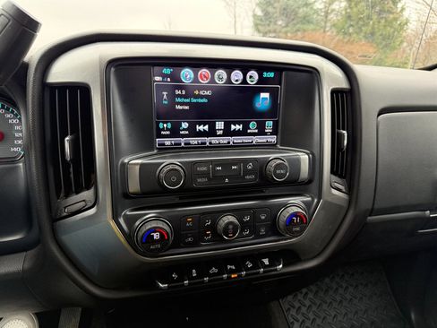 Used 2018 Chevrolet Silverado 2500 LT w/ LT Convenience Package image 14