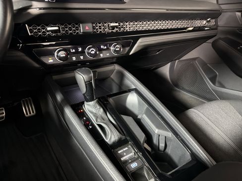 Used 2024 Honda Accord Sport image 25