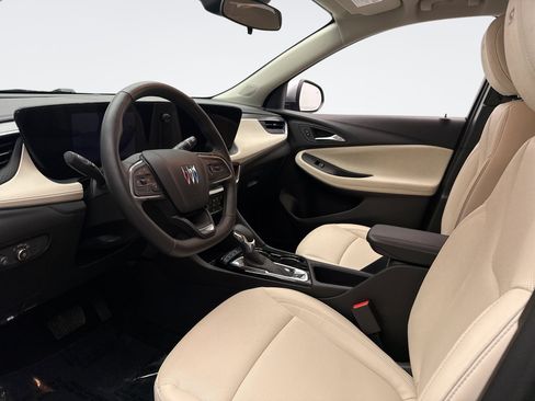 Used 2025 Buick Encore GX Sport Touring w/ Advanced Technology Package image 10