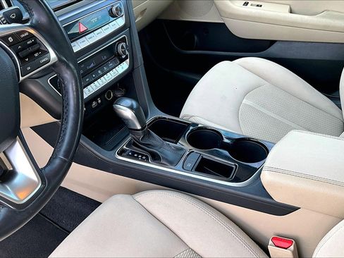 Used 2019 Hyundai Sonata SEL FWD image 13